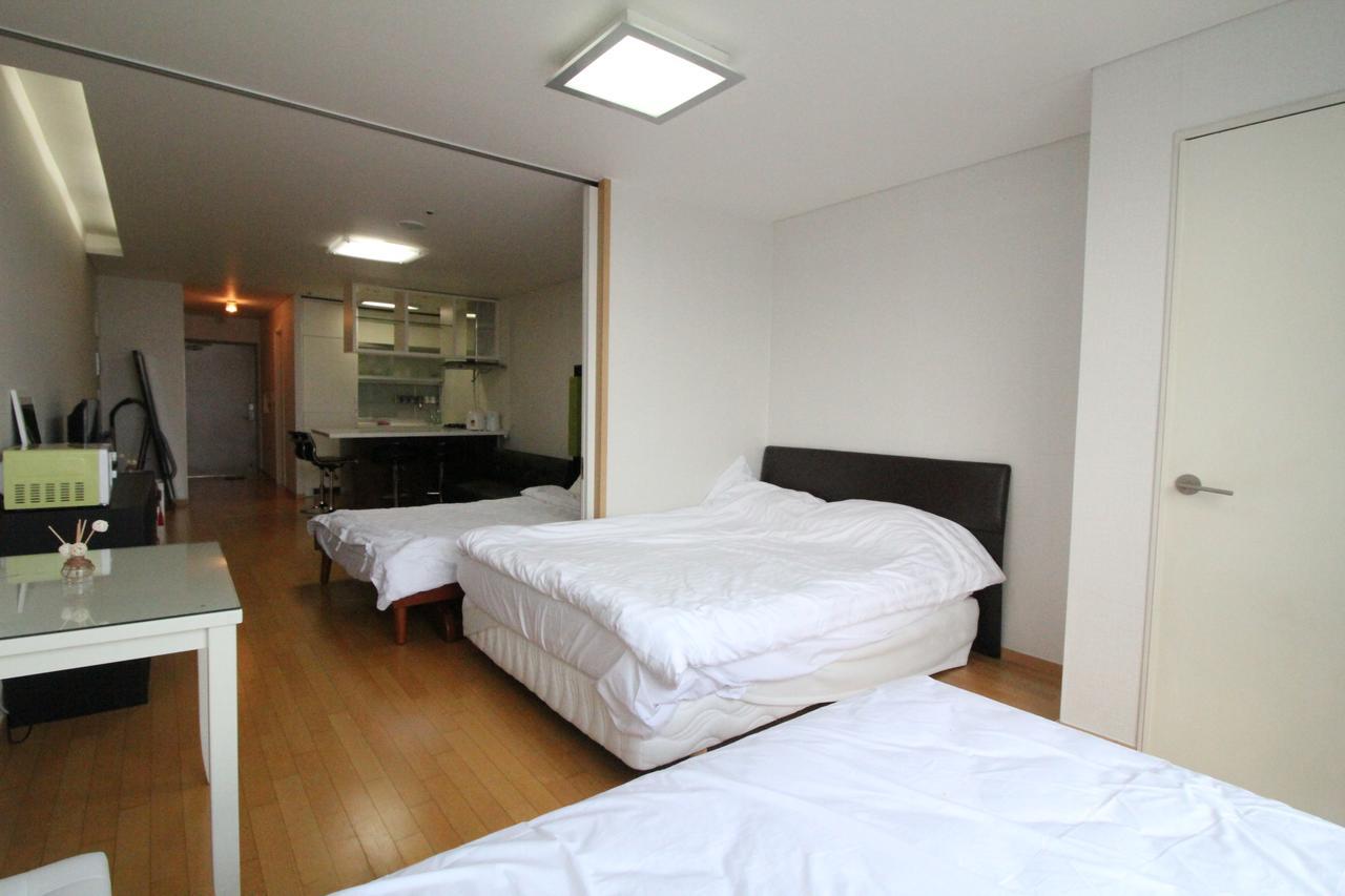 Gangnam Galaxy Lux Apt 과천 외부 사진